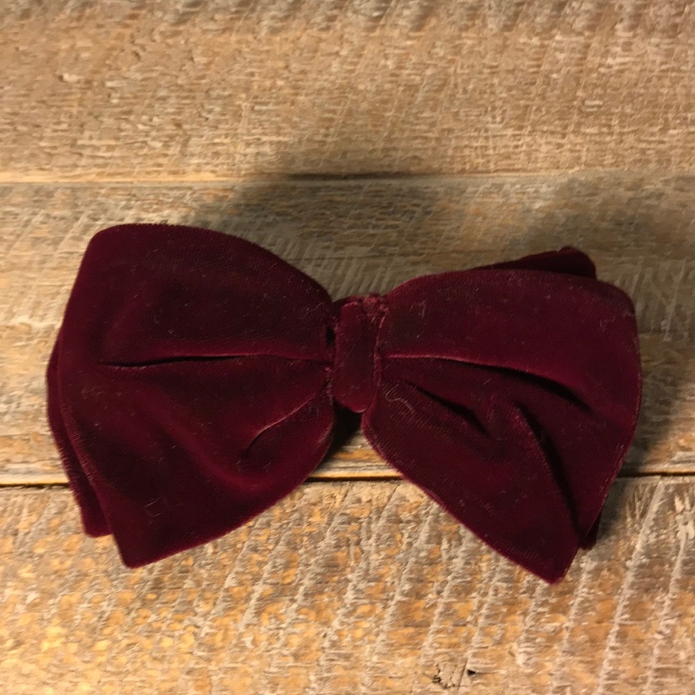 Hugo Boss. Vintage Scandinavian Velvet Bow Tie